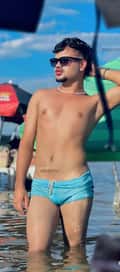 Acompanhante Oliver