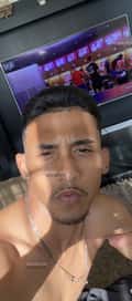 Acompanhante Bryan