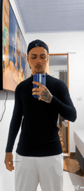 Acompanhante Vitor