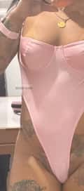 Acompanhante Preta