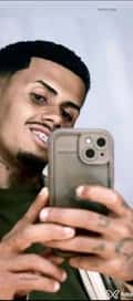 Acompanhante Vitor