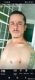 Acompanhante Pequeno