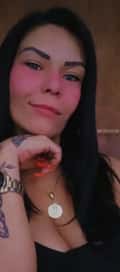 Acompanhante Morena