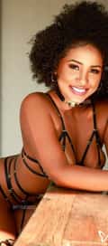 Acompanhante Kelly Medeiros