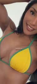Acompanhante Sarah Cash
