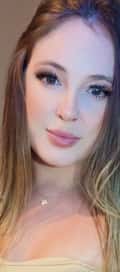 Acompanhante Ana Júlia
