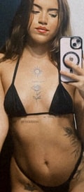 Acompanhante Mirela