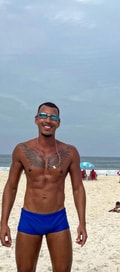 Acompanhante Pedro Leao