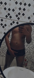 Acompanhante Pretinho