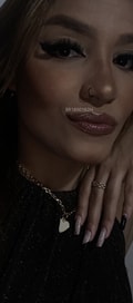Acompanhante Karine