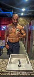 Acompanhante Henrique