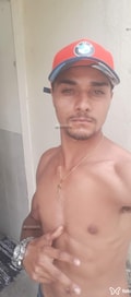 Acompanhante Breno