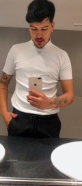 Acompanhante Vitor Z