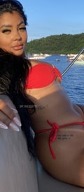 Acompanhante Thaina Oliveira