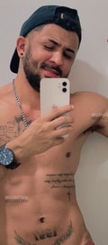Acompanhante Pedro