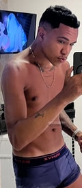 Acompanhante Kauê Baiano