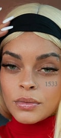 Acompanhante Yasmin Simões