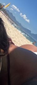 Acompanhante Preta