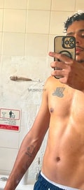 Acompanhante Bigode