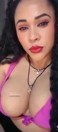 Acompanhante Morena
