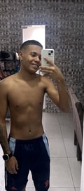 Acompanhante André Luiz