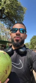Acompanhante Richard