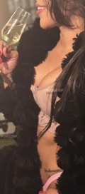 Acompanhante Ana
