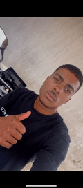 Acompanhante Kevin Vitor Carval