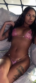 Acompanhante Joyce