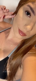 Acompanhante Clara