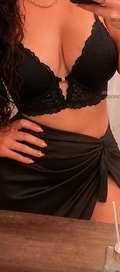 Acompanhante Talia
