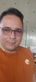 Acompanhante Carlos