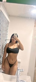 Acompanhante Alyce