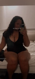 Acompanhante Iza Santos