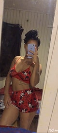 Acompanhante Paola
