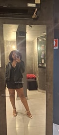 Acompanhante Ayla Haris