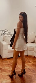 Acompanhante Yna