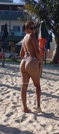Acompanhante Karol