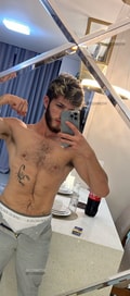 Acompanhante Leonardo