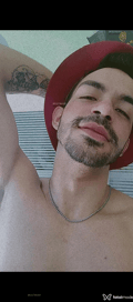 Acompanhante Roger Dias