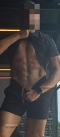 Acompanhante Ricardo Santos