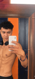 Acompanhante Abel Victor