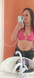 Acompanhante Morena