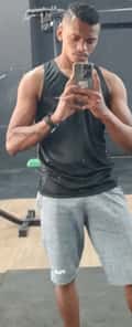 Acompanhante Kalebi