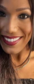 Acompanhante Lorena Linker