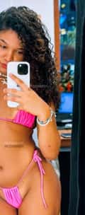 Acompanhante Angela Almeida