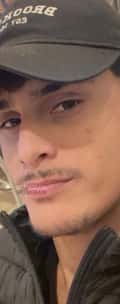 Acompanhante Yoshie