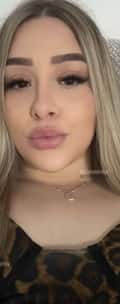 Acompanhante Clara