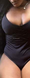 Acompanhante Morena