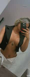 Acompanhante Raiane